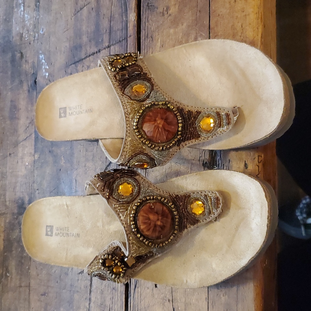 White Mountain sandals size  10